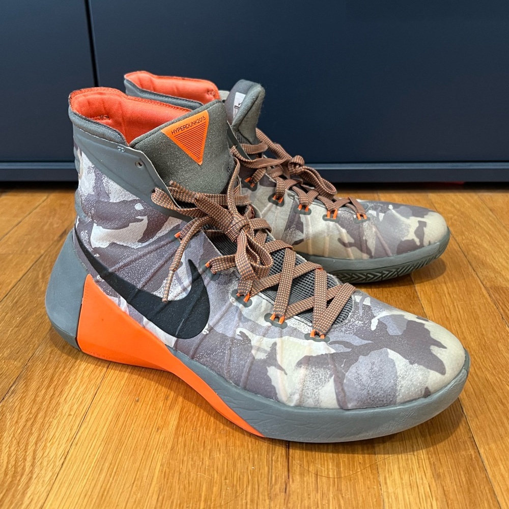 Nike Orange Camouflage Hyperdunks 2015 Basketball High-Tops 9.5